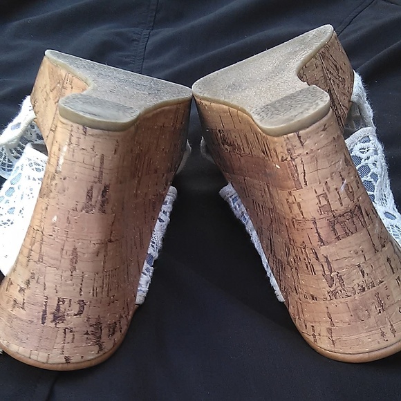 Pop Lace Crochet Wedge Sandals Ivory SZ 8M - Picture 7 of 8